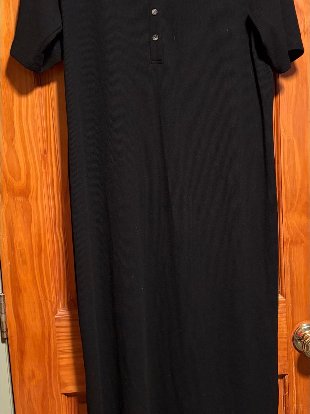 Like New Black Short-Sleeve Maxi Dress Torrid size 1